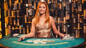 innlay999 Online Casino ကာဒ်ဂိမ်းများ Blackjack Baccarat